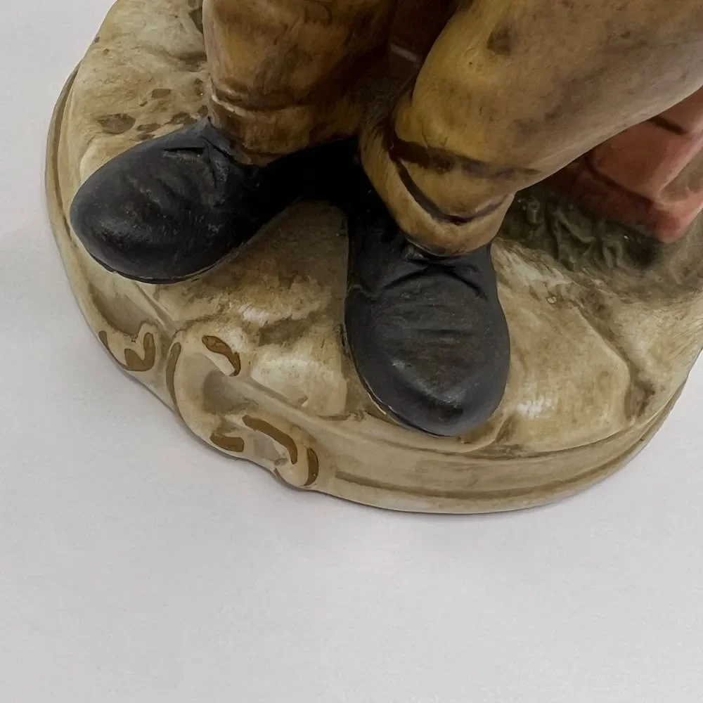 Vintage Ceramic Gentleman Figurine Music‎ Box Decorative Collectible Home Decor